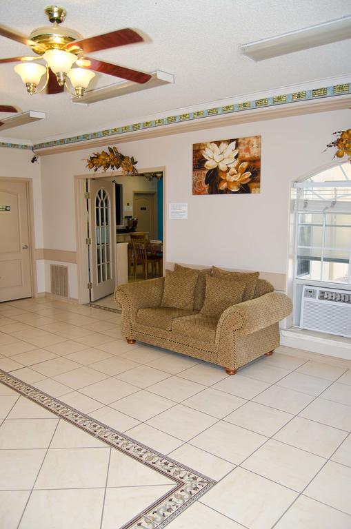 אדינבורג Texas Inn And Suites City Center At University Dr. מראה חיצוני תמונה
