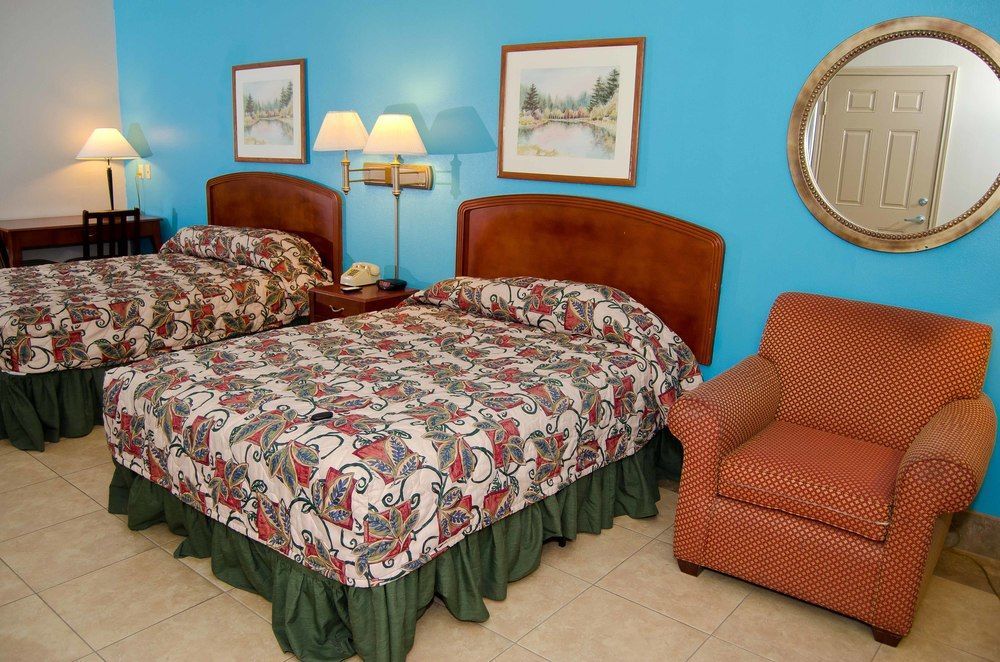 אדינבורג Texas Inn And Suites City Center At University Dr. מראה חיצוני תמונה